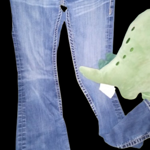 Bundle of 4 BKE size 23 jeans. - Picture 4 of 12